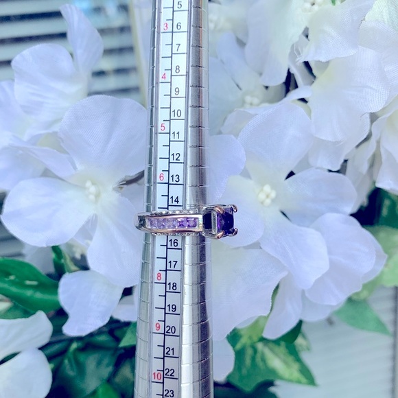 925 Sterling Sliver 2pc Set (Size 7) Amethyst Rings - Picture 8 of 11
